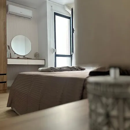 Seaside Grand Apartment Durrës