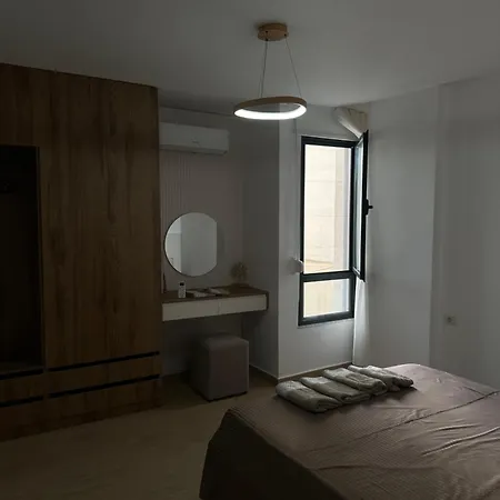 Seaside Grand Apartment